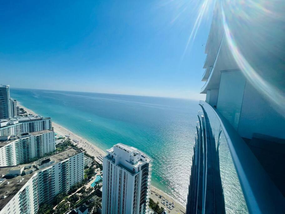 Stay At The Top With Amazing Views By Rent4Us Hollywood Exteriör bild