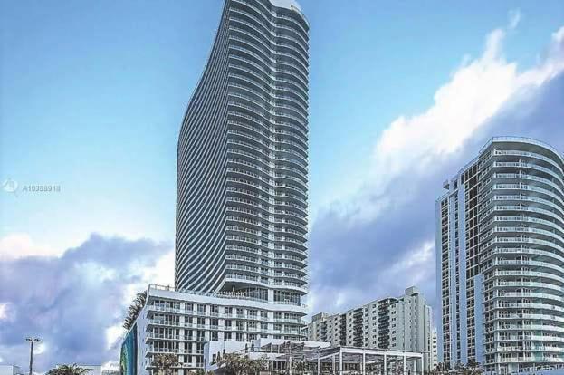 Stay At The Top With Amazing Views By Rent4Us Hollywood Exteriör bild