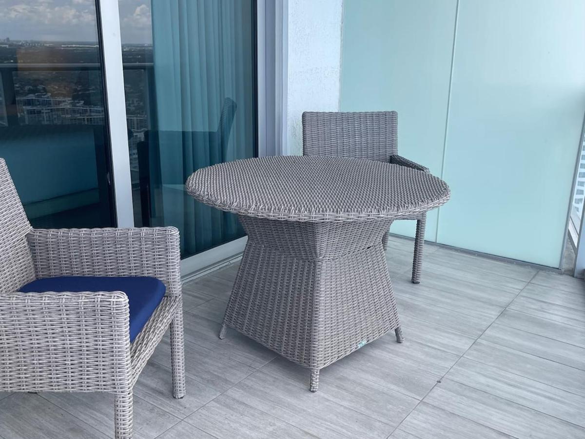 Stay At The Top With Amazing Views By Rent4Us Hollywood Exteriör bild