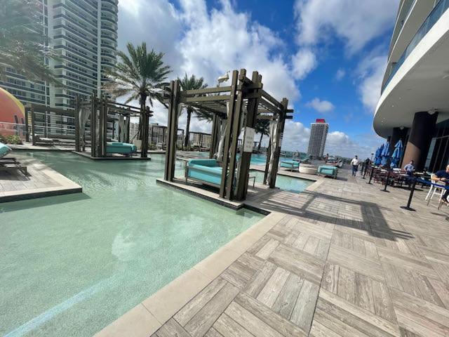 Stay At The Top With Amazing Views By Rent4Us Hollywood Exteriör bild