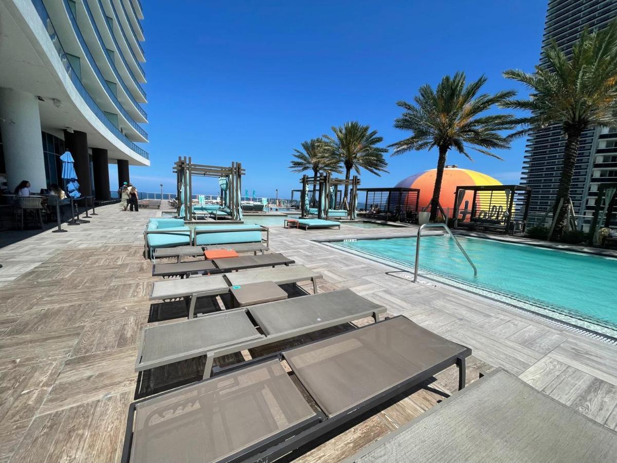 Stay At The Top With Amazing Views By Rent4Us Hollywood Exteriör bild