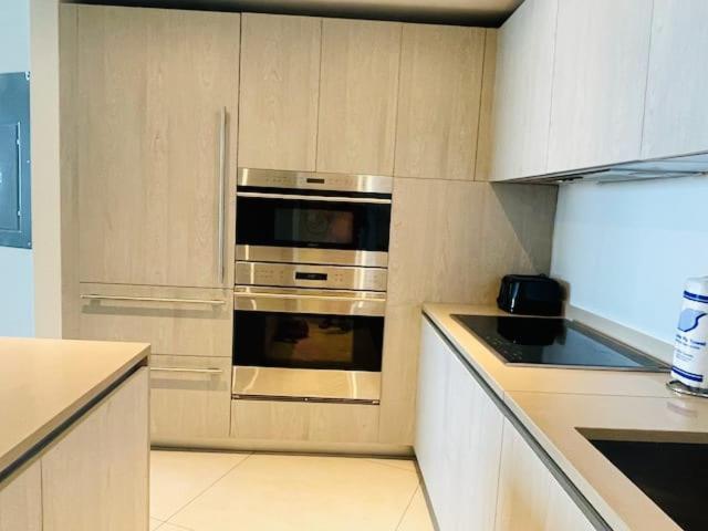 Stay At The Top With Amazing Views By Rent4Us Hollywood Exteriör bild
