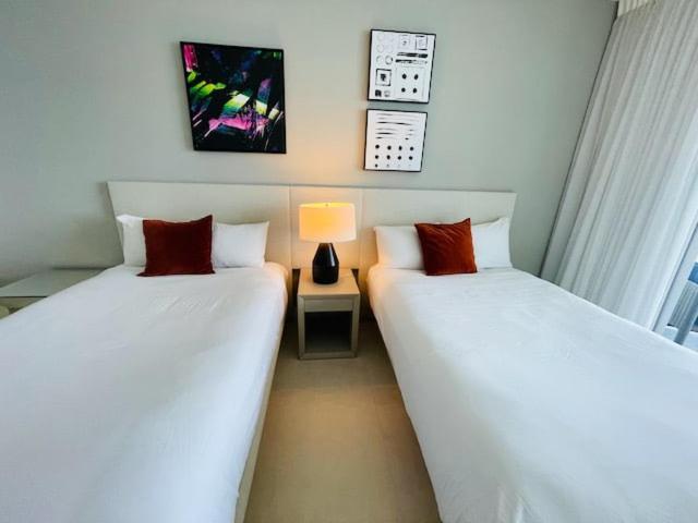 Stay At The Top With Amazing Views By Rent4Us Hollywood Exteriör bild